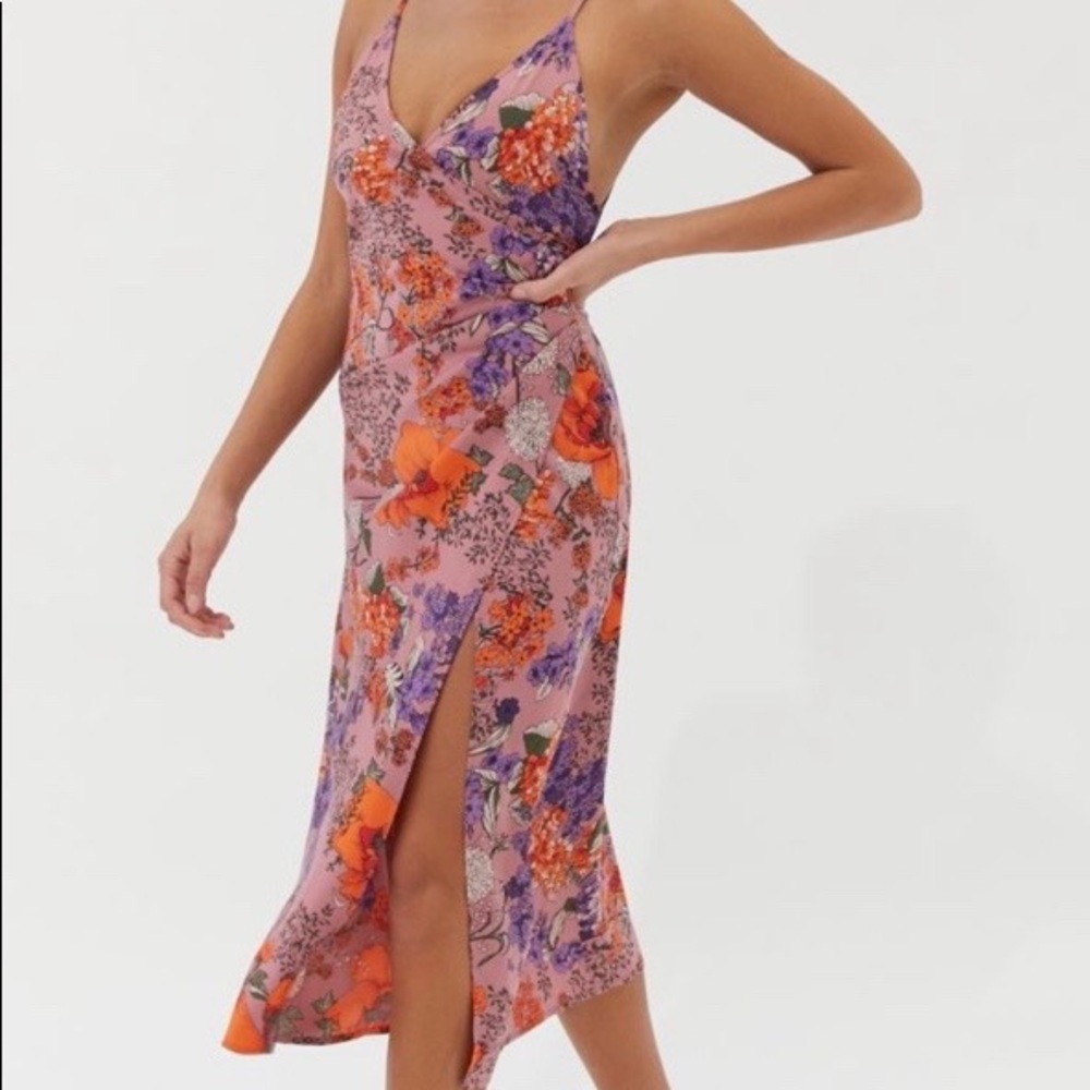 New UO Lily Satin Wrap Midi Dress